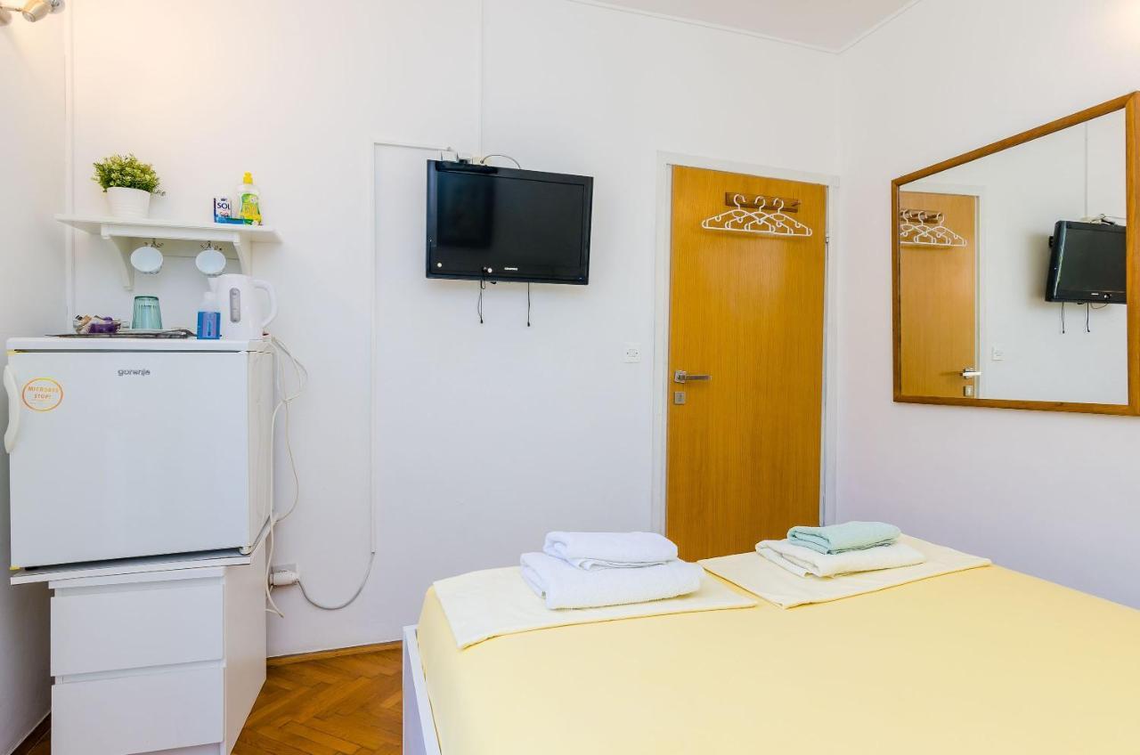 Room Bruna ดูบรอฟนิก ภายนอก รูปภาพ